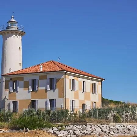Spacious With Terrace And Pool In Apartamento Bibione